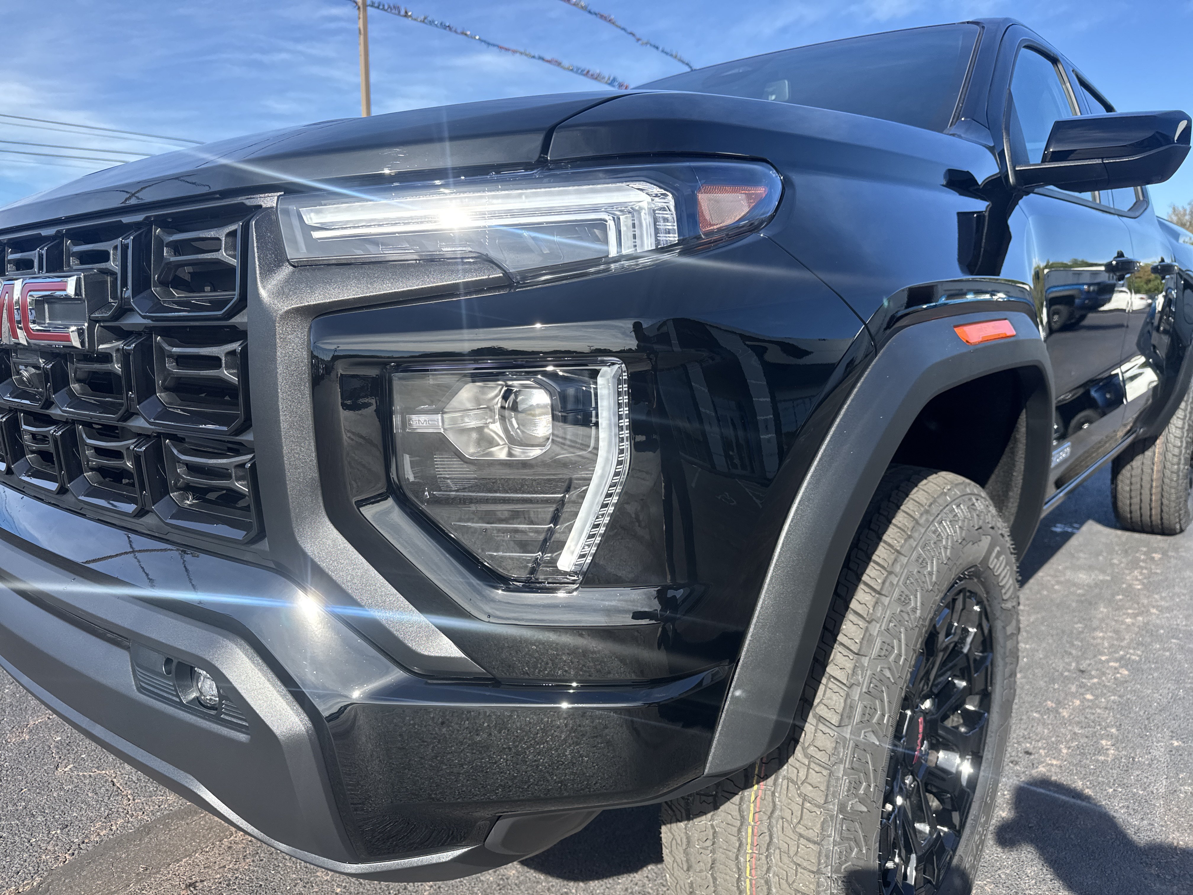 New 2026 GMC Canyon Elevation w/ Convenience Package AWD/4WD image 9