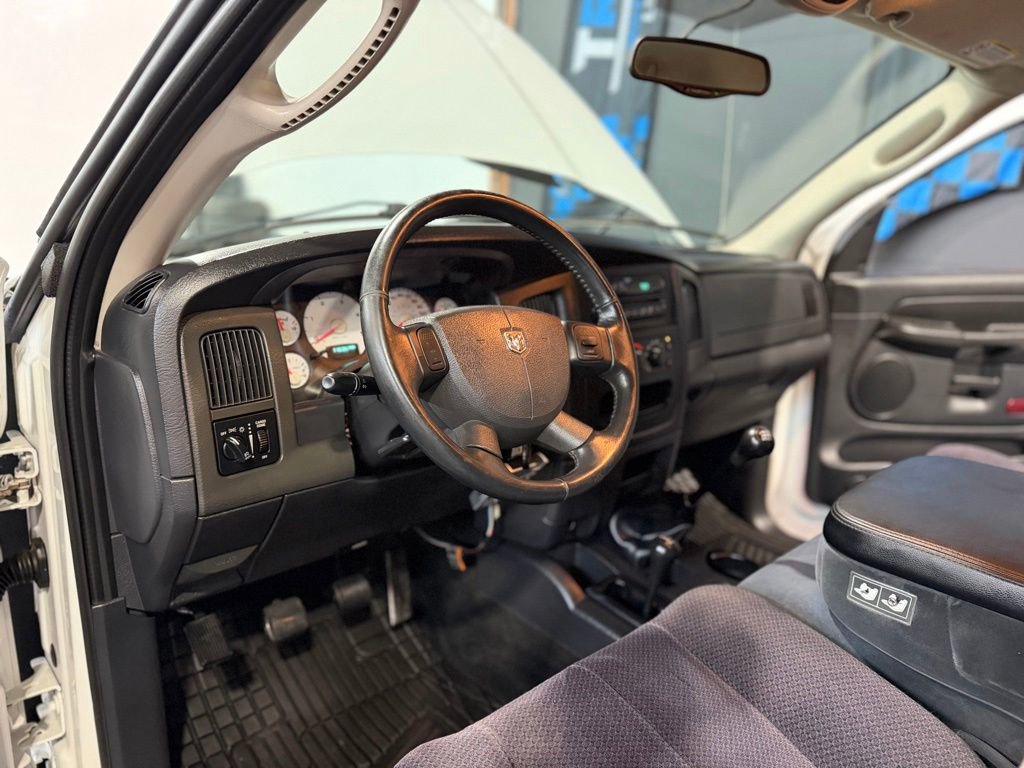 Used 2004 Dodge Ram 3500 Truck SLT w/ Sport Appearance Group AWD/4WD image 12