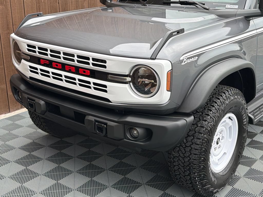 Used 2025 Ford Bronco Heritage Edition AWD/4WD image 19