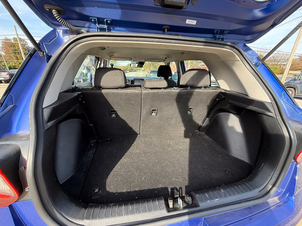 Used 2021 Hyundai Venue SE FWD image 26