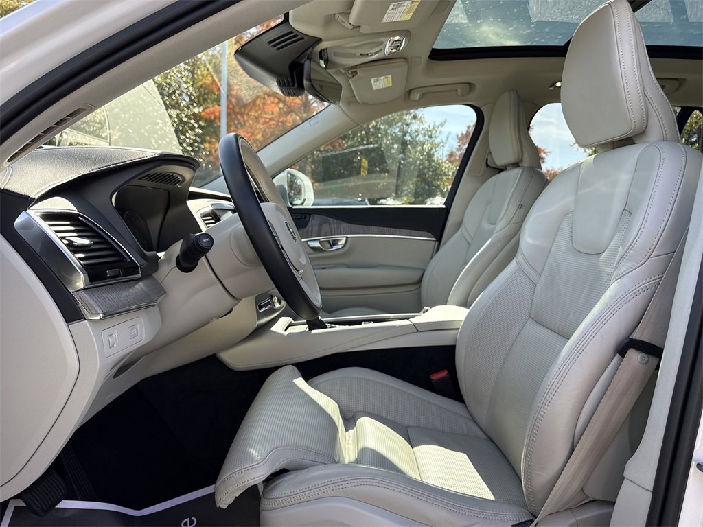 Used 2022 Volvo XC90 T6 Inscription w/ Advanced Package image 11