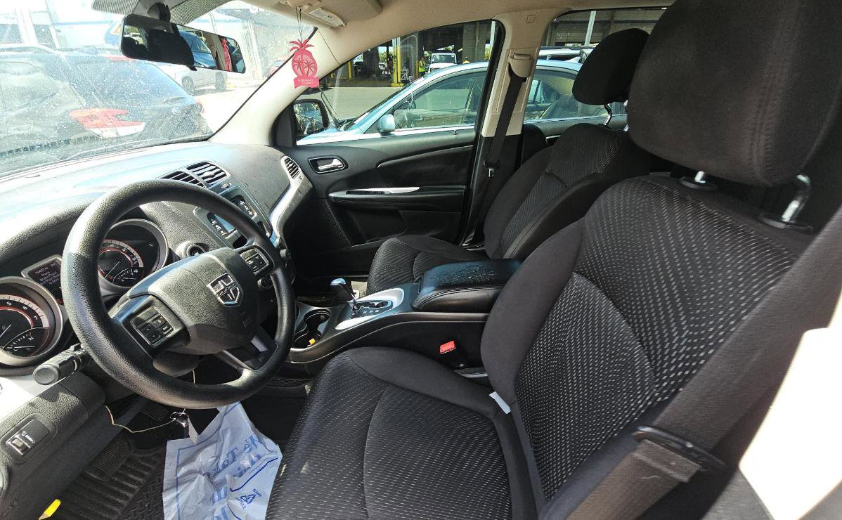 Used 2013 Dodge Journey American Value Package w/ Flexible Seating Group FWD image 8