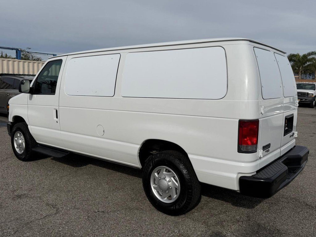 Used 2014 Ford E-250 and Econoline 250 w/ Interior Upgrade Package image 9