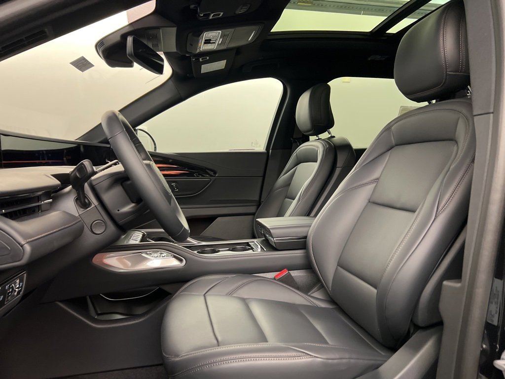 Used 2025 Lincoln Nautilus Premier w/ Equipment Group 102A image 23