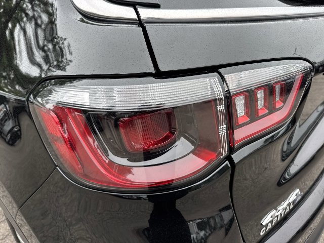 Used 2025 Jeep Compass Latitude AWD/4WD image 15