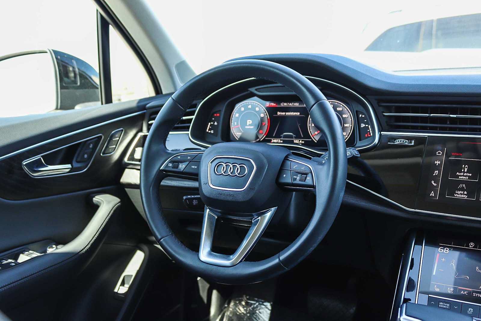 Used 2022 Audi Q7 3.0T Premium Plus w/ Premium Plus Package AWD/4WD image 21