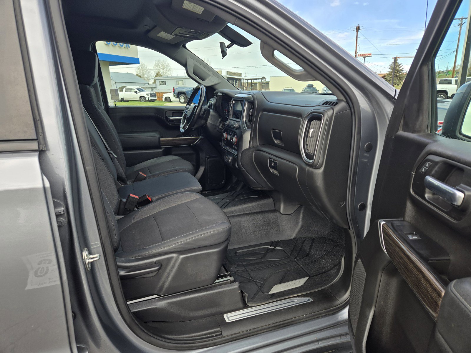 Used 2019 Chevrolet Silverado 1500 RST AWD/4WD image 21