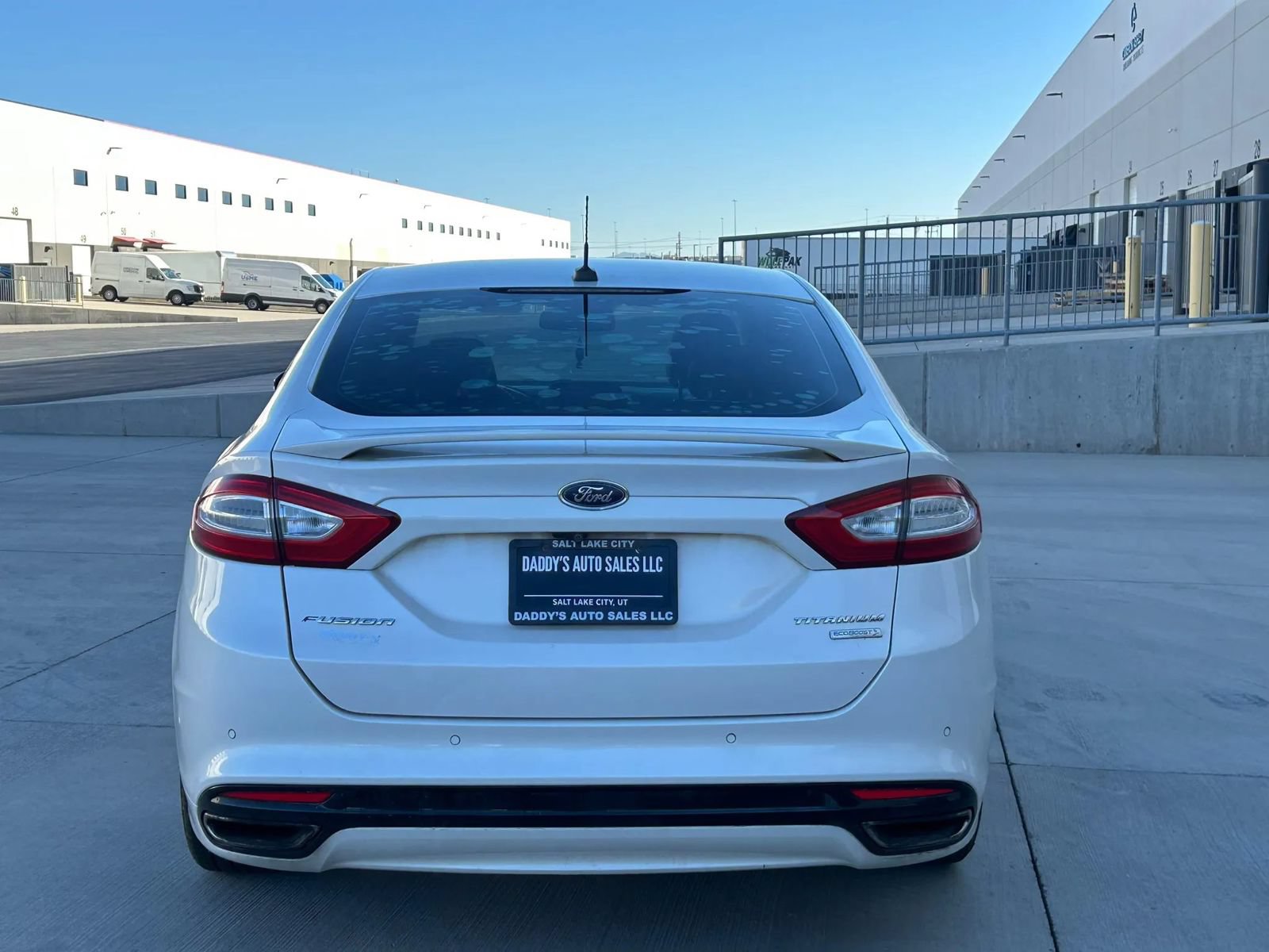 Used 2013 Ford Fusion Titanium w/ Titanium Driver Assist Pkg FWD image 4