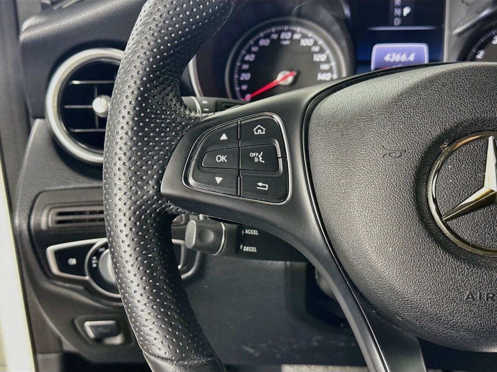 Used 2019 Mercedes-Benz GLC 300 image 16