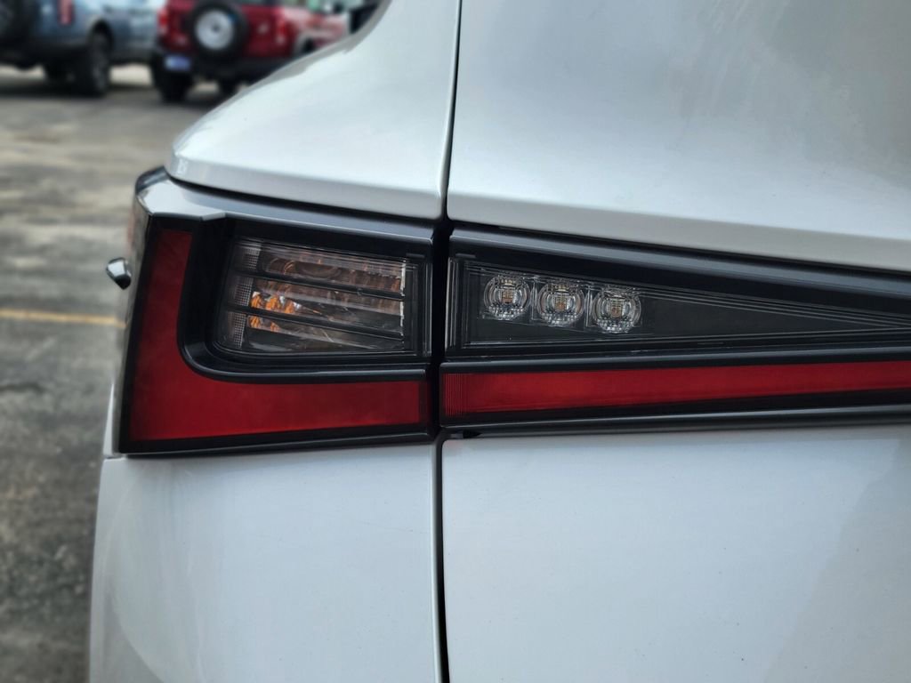 Used 2021 Lexus IS 300 AWD w/ Comfort Package image 9