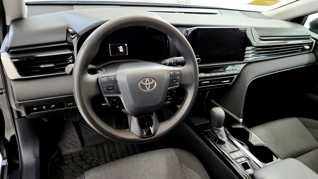 Used 2025 Toyota Camry LE FWD image 24