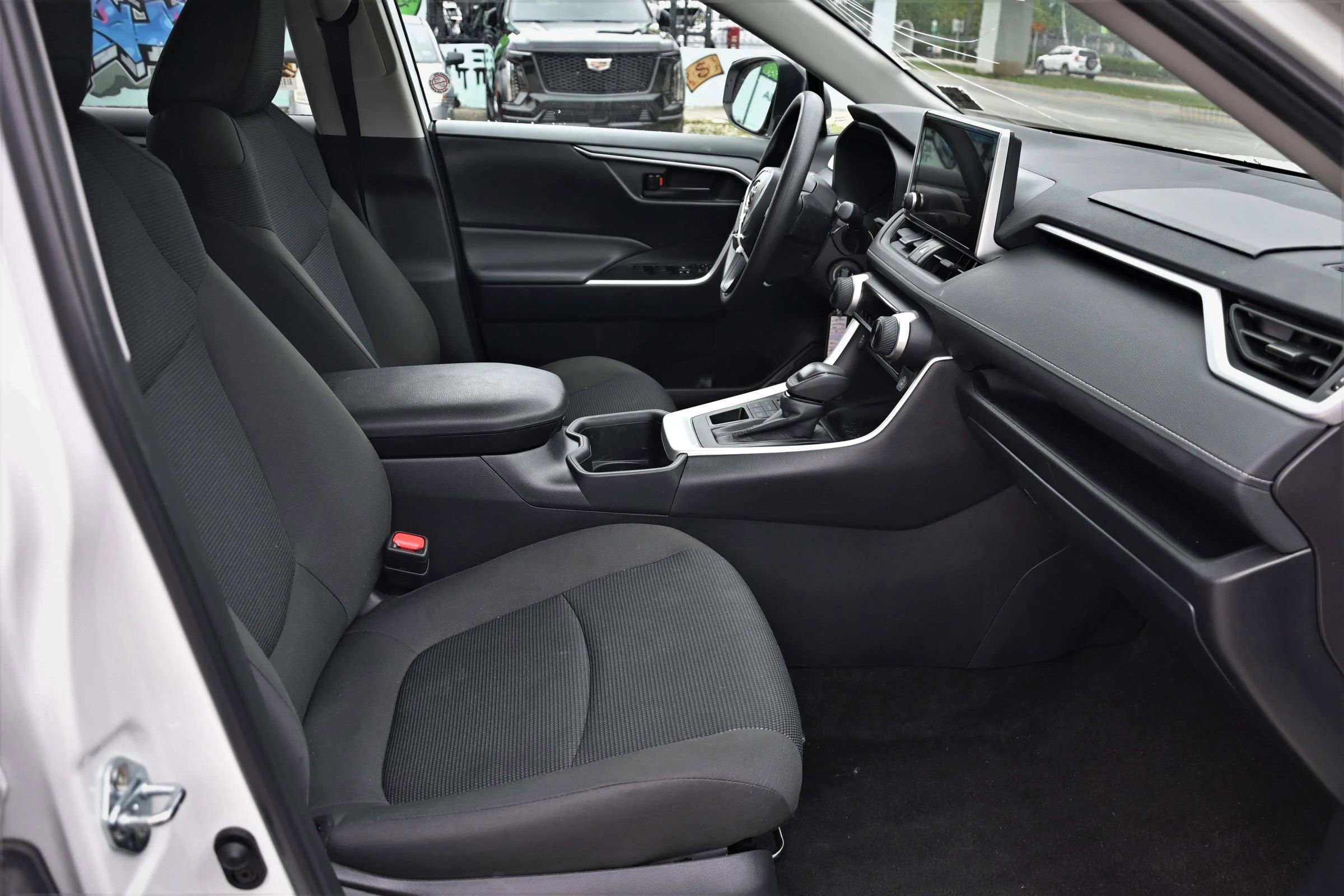 Used 2025 Toyota RAV4 LE image 12