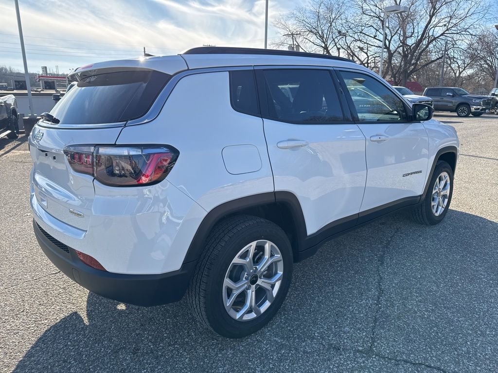 New 2026 Jeep Compass Latitude image 6