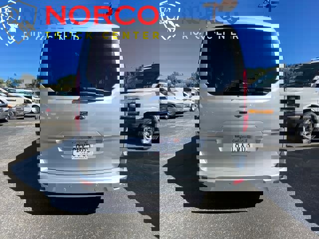 Used 2018 Ford Transit Connect XLT image 10