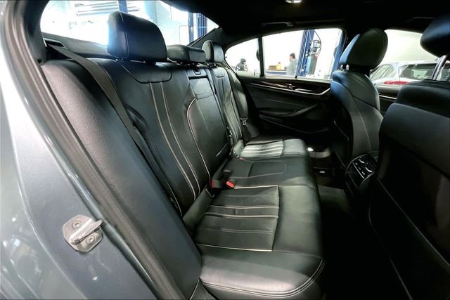 Used 2018 BMW 530i xDrive AWD/4WD image 27