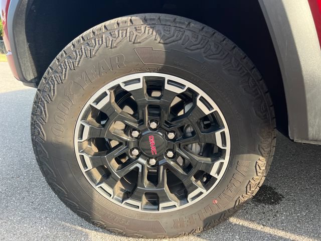 Used 2026 GMC Canyon AT4 AWD/4WD image 39