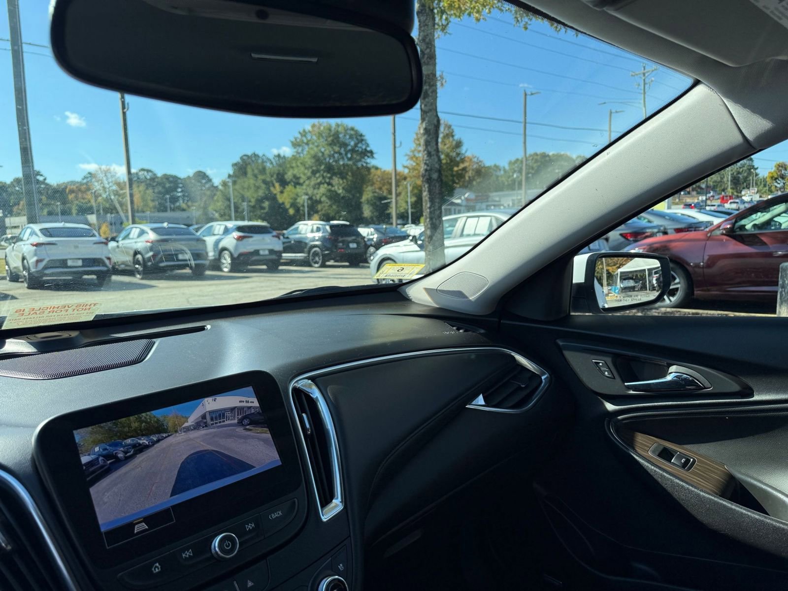 Used 2024 Chevrolet Malibu LT image 35