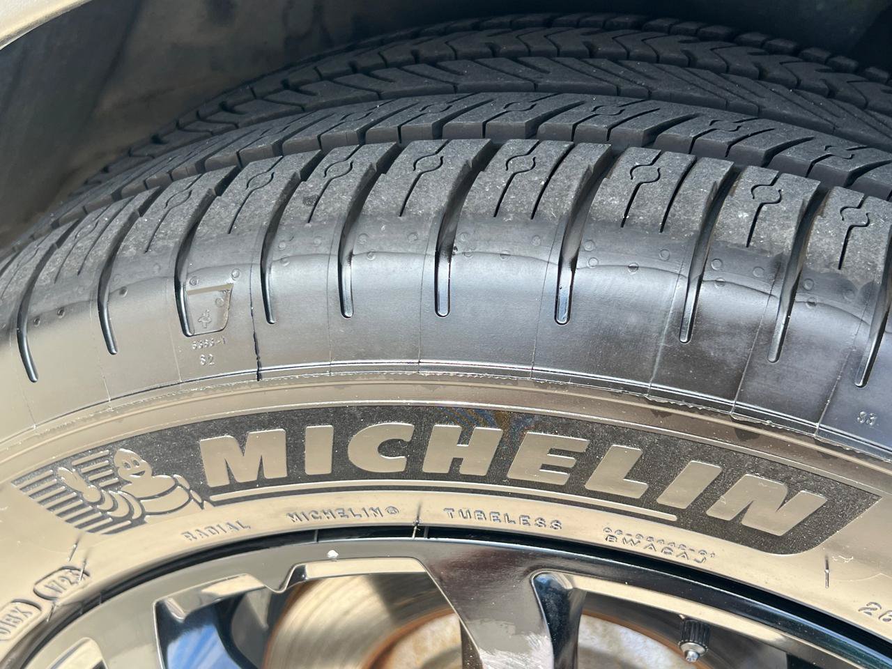 Used 2018 Maserati Levante AWD/4WD image 13