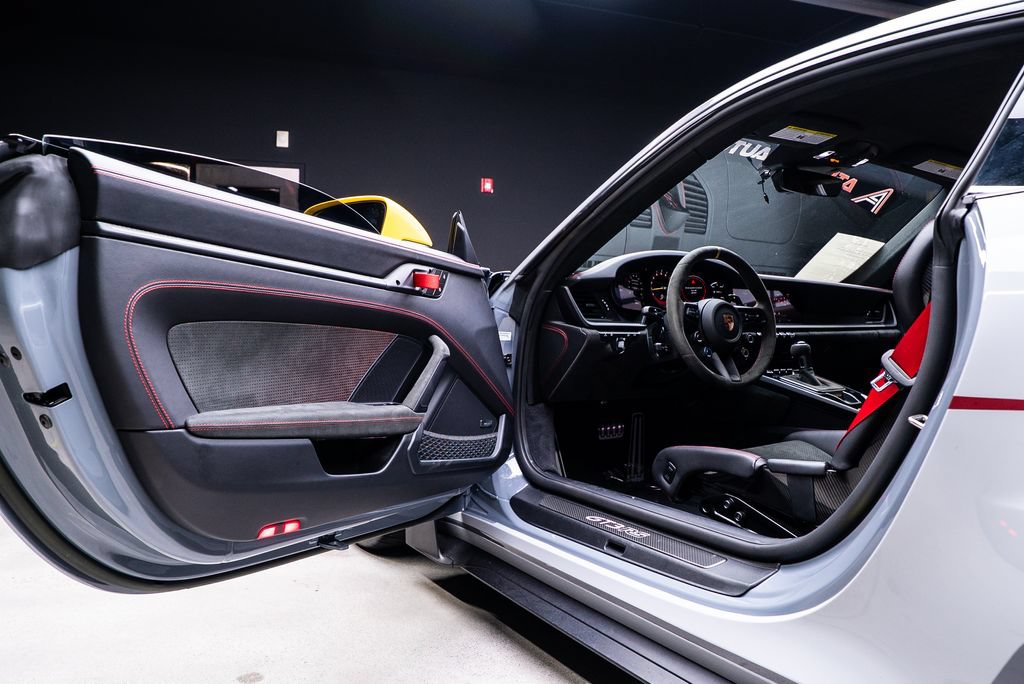 Used 2023 Porsche 911 GT3 RS RWD image 42
