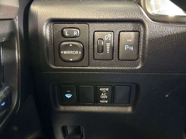 Used 2016 Toyota 4Runner Limited AWD/4WD image 31