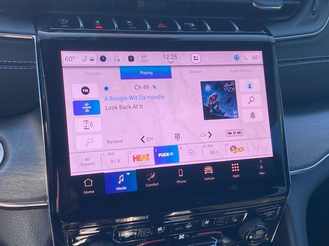 New 2025 Jeep Grand Cherokee Overland w/ Adv Protech Group III image 21