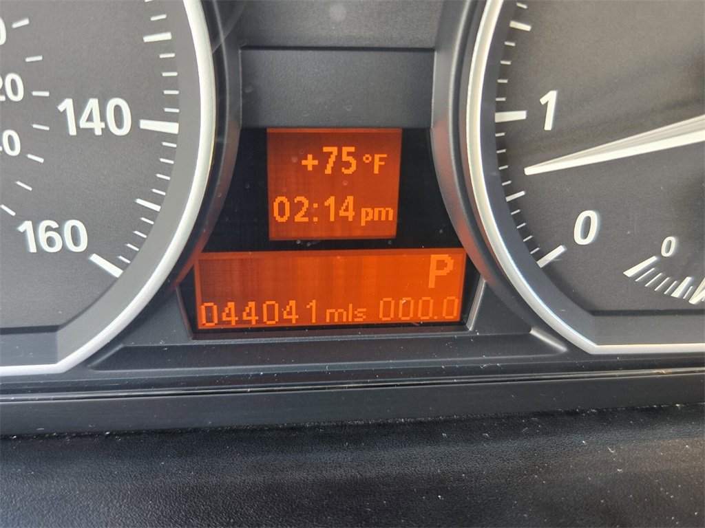 Used 2009 BMW 128i Convertible image 27