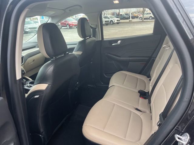 Used 2022 Ford Escape SEL image 16