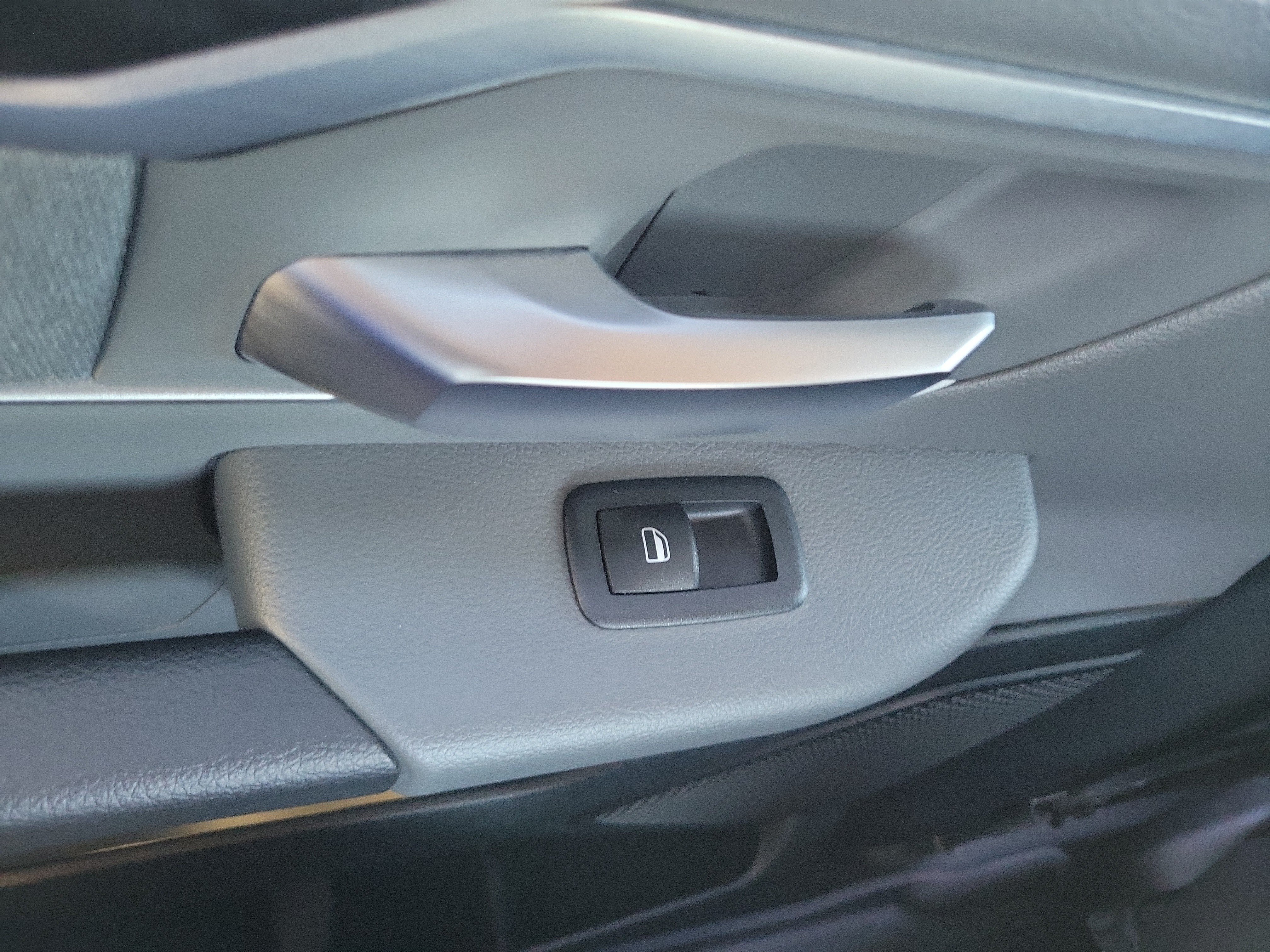 Used 2019 RAM 1500 Big Horn RWD image 13