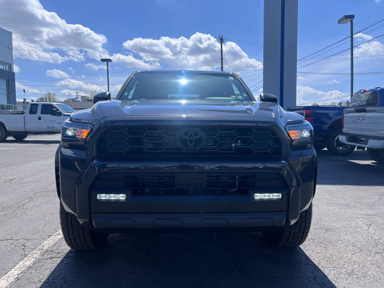Used 2025 Toyota 4Runner TRD Off-Road Premium w/ Tow Technology Package AWD/4WD image 2