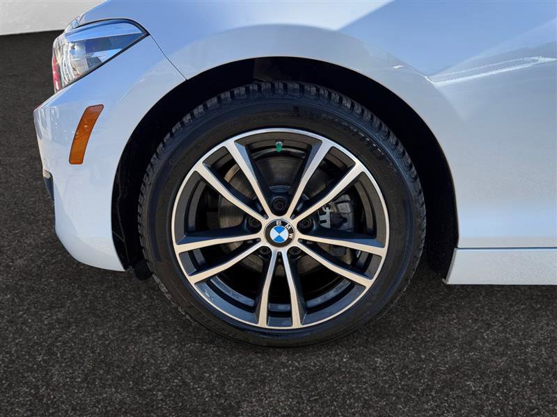 Used 2018 BMW 230i Convertible image 18