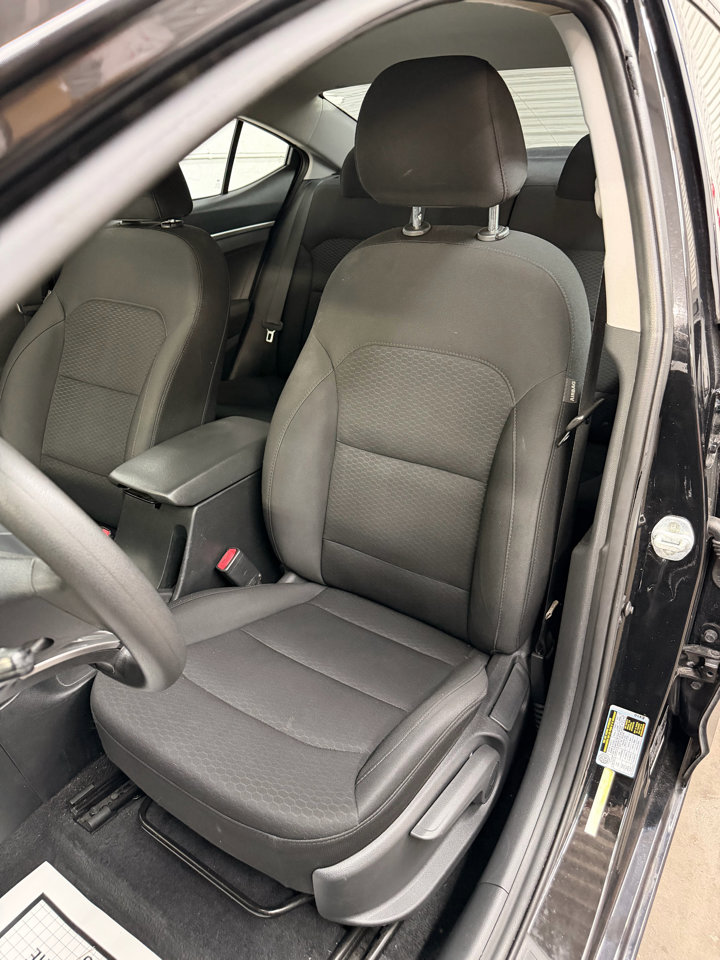Used 2019 Hyundai Elantra SE w/ Cargo Package image 17