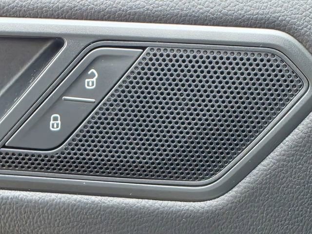 Used 2024 Volkswagen Tiguan S image 6