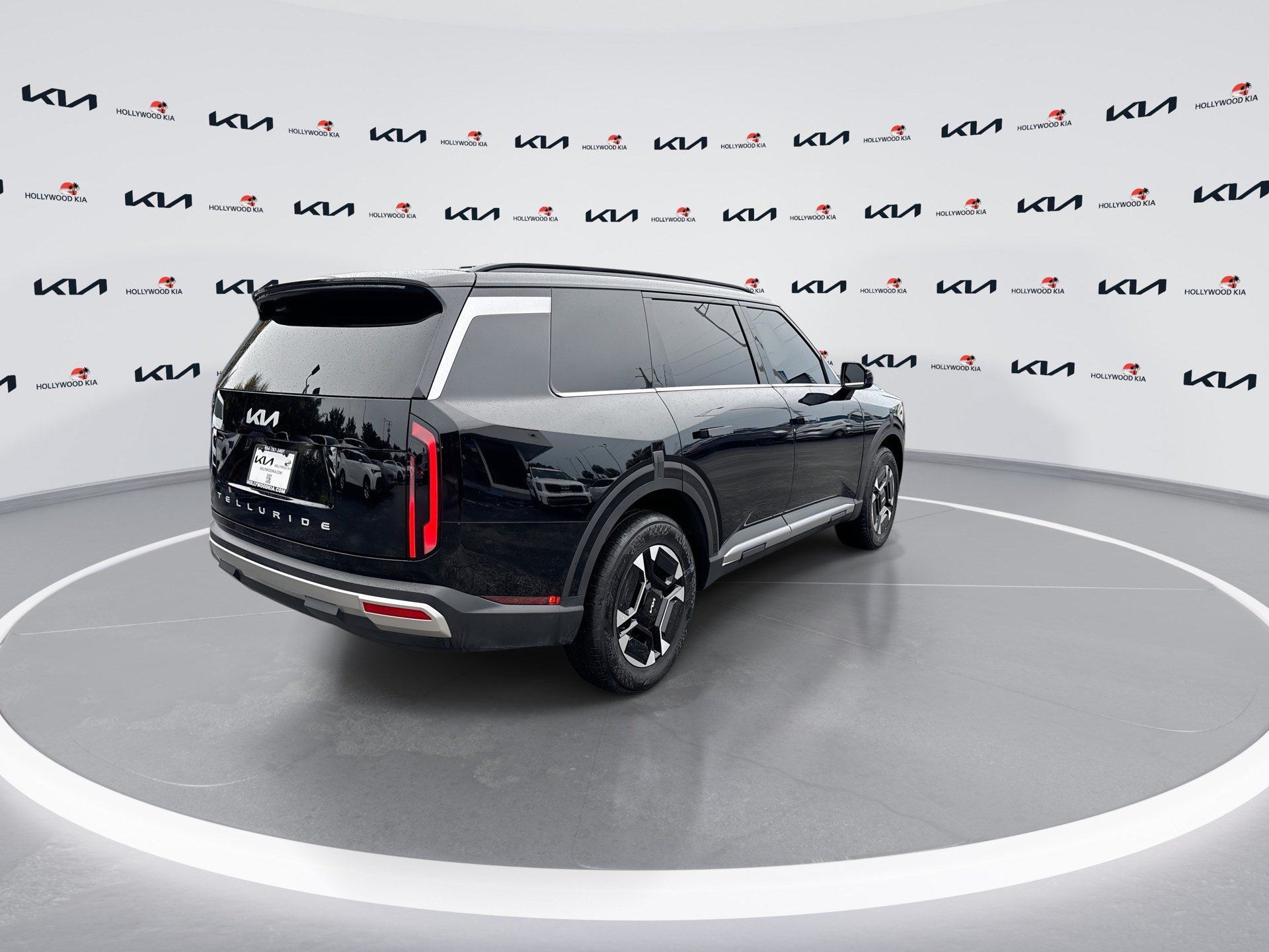 Used 2027 Kia Telluride EX w/ Towing Package FWD image 8