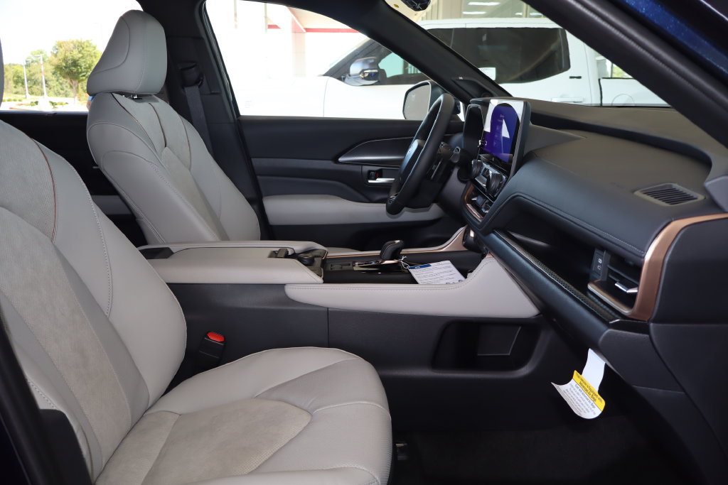 New 2026 Toyota Grand Highlander AWD Hybrid image 53