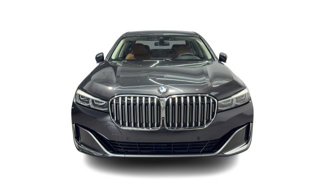 Used 2020 BMW 740i w/ Premium Package RWD image 6