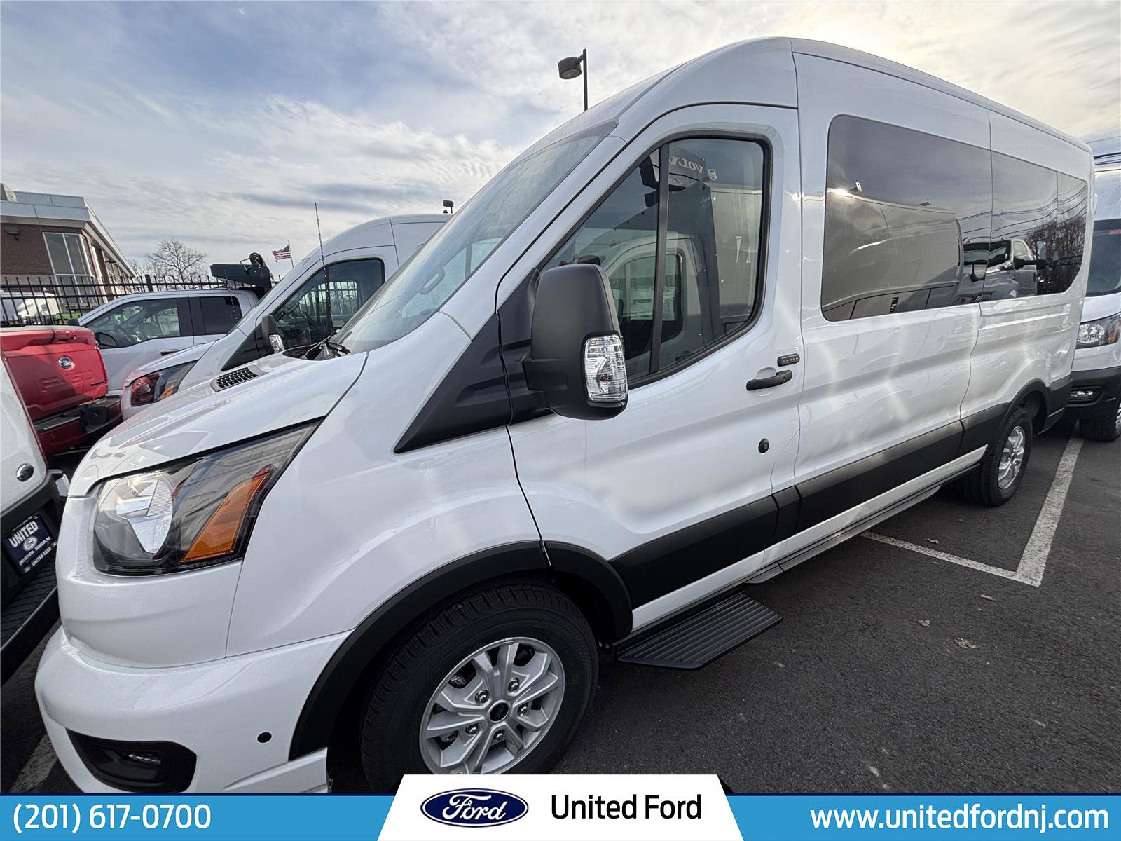 Used 2024 Ford Transit 350 XLT RWD image 2