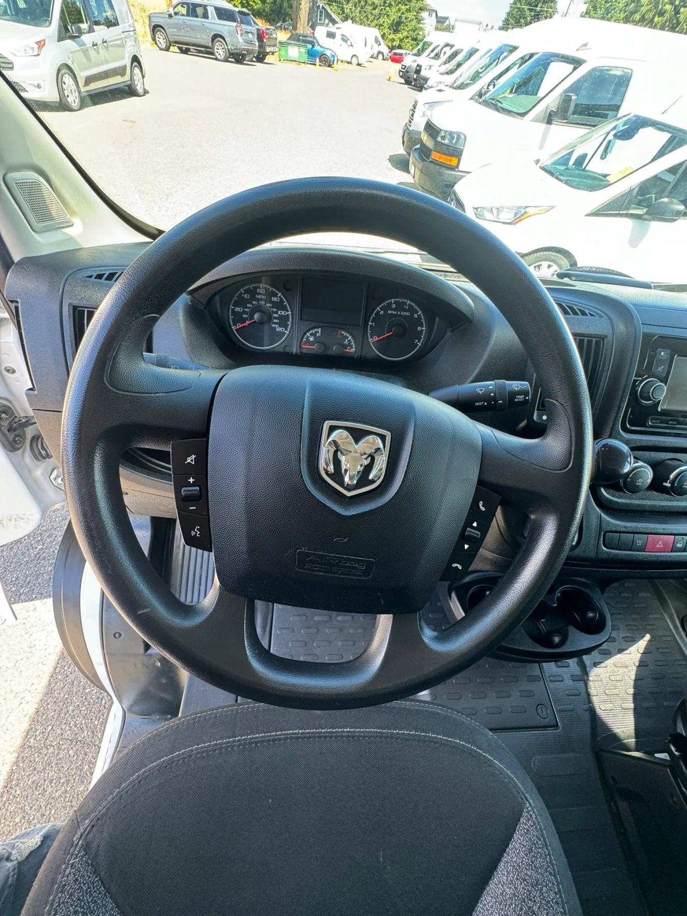 Used 2021 RAM ProMaster 2500 FWD image 11