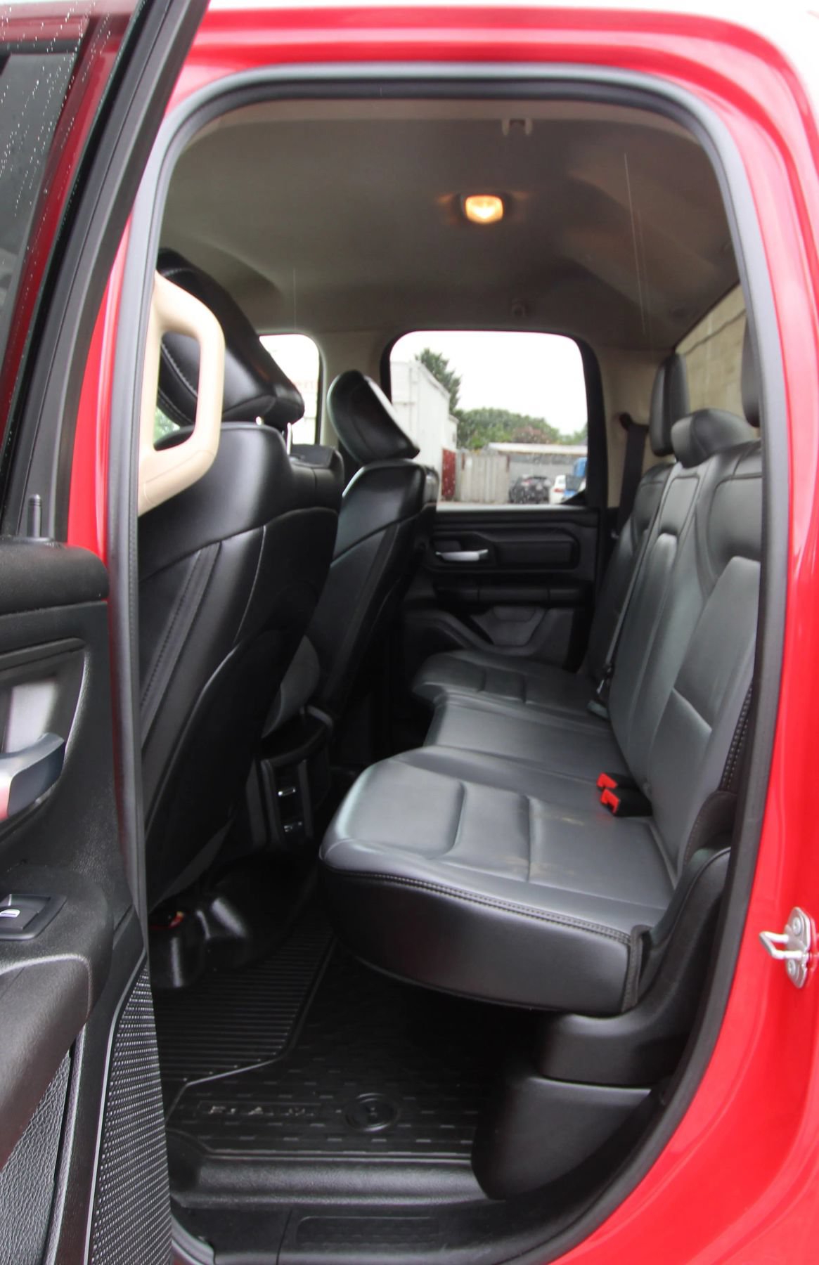 Used 2020 RAM 1500 Tradesman AWD/4WD image 10