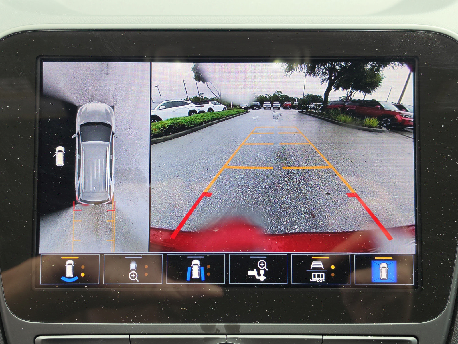 Used 2022 Chevrolet Equinox RS w/ RS Leather Package FWD image 29
