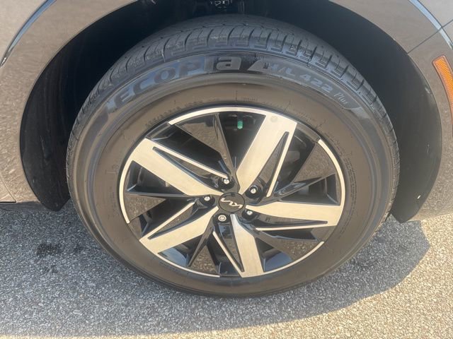 Used 2022 Kia Sorento S w/ Panoramic Sunroof Package image 13