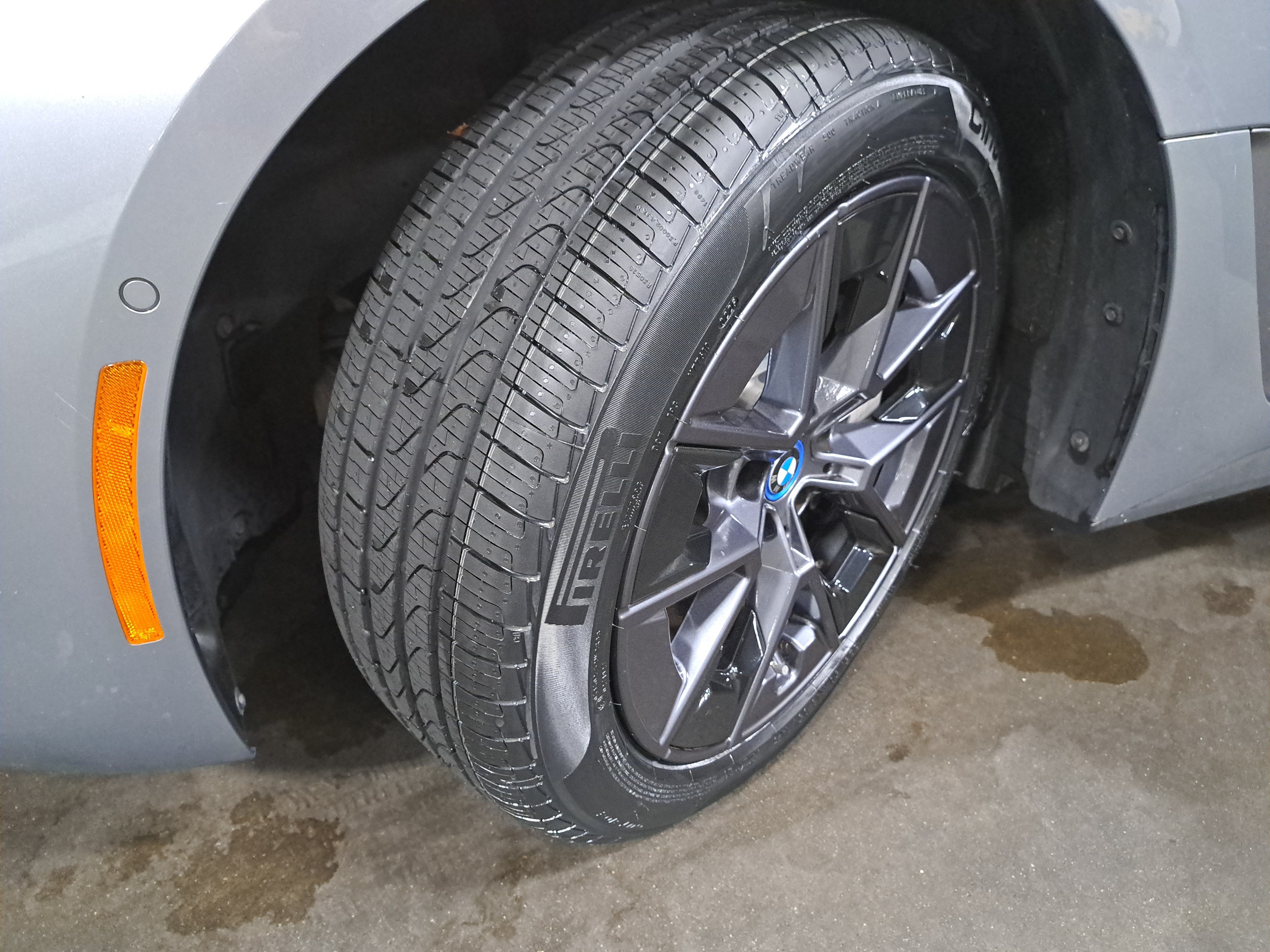 Certified 2024 BMW i4 eDrive35 w/ Premium Package RWD image 34