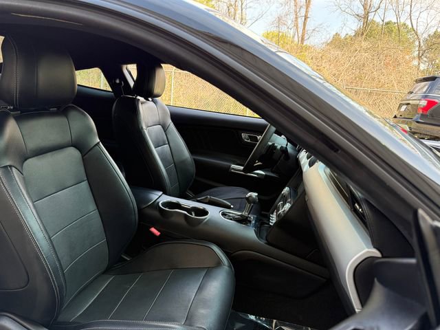 Used 2017 Ford Mustang Premium image 29