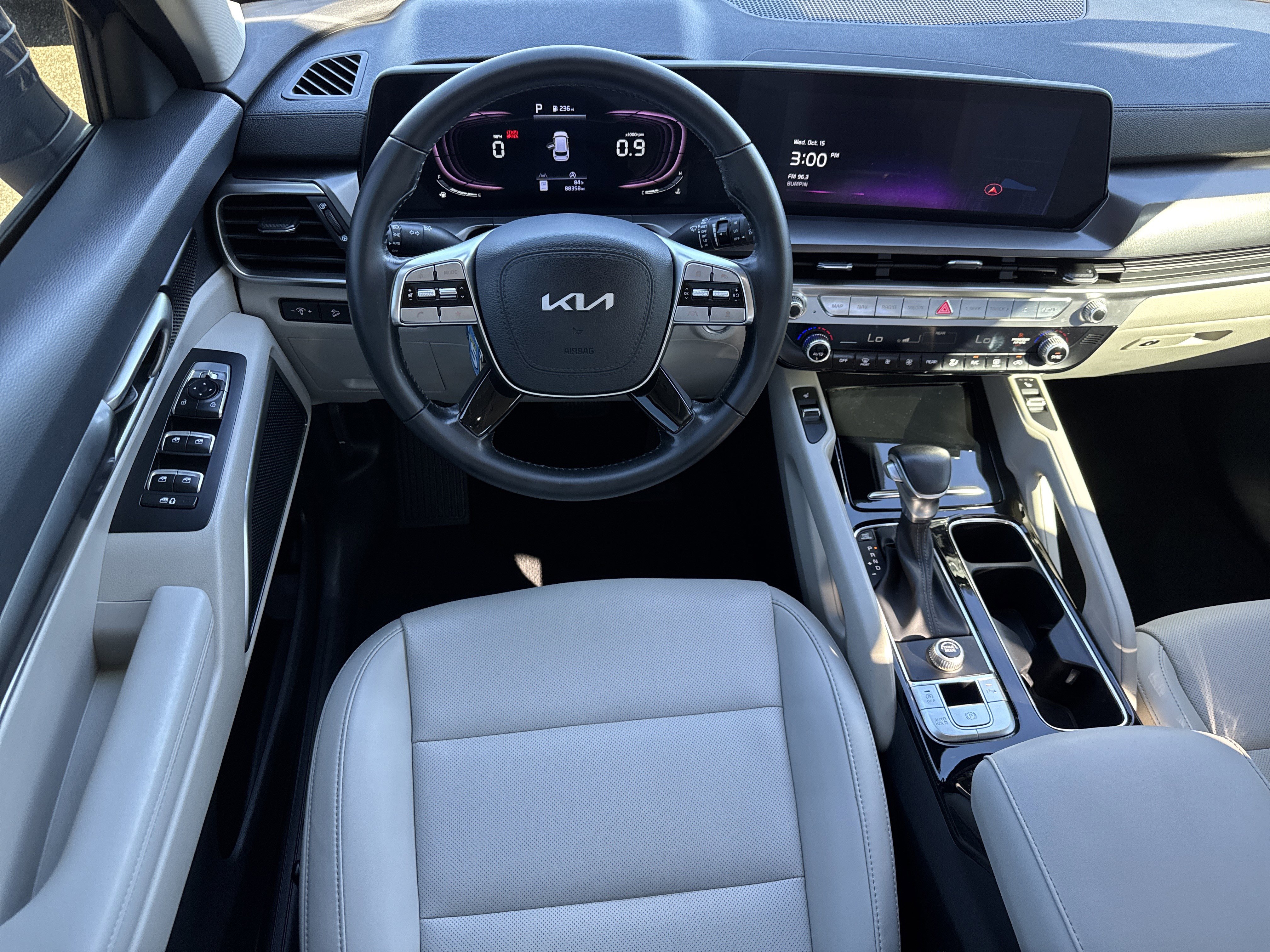 Used 2024 Kia Telluride S w/ S Sunroof Package image 7