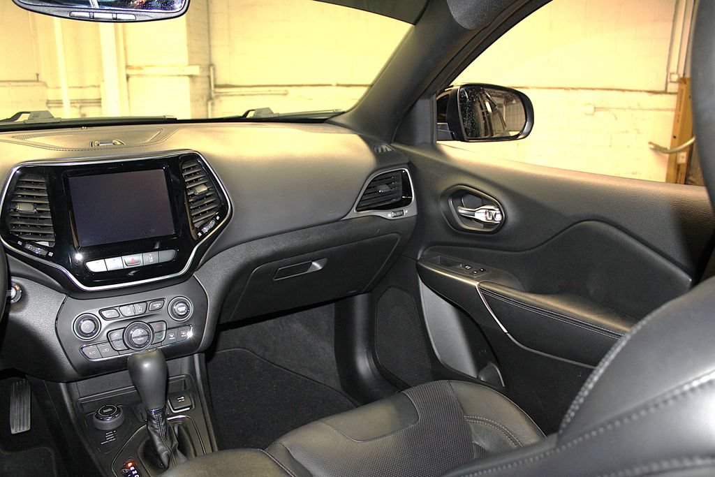 Certified 2021 Jeep Cherokee High Altitude AWD/4WD image 36