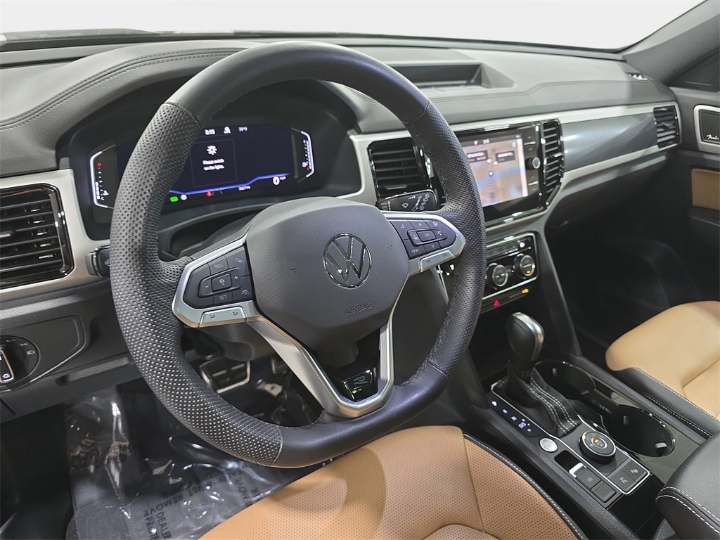 Used 2023 Volkswagen Atlas Cross Sport SEL Premium R-Line image 16