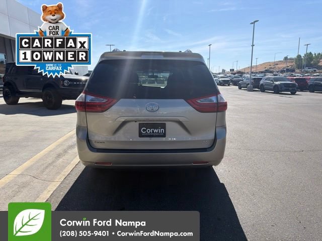 Used 2017 Toyota Sienna LE AWD/4WD image 6