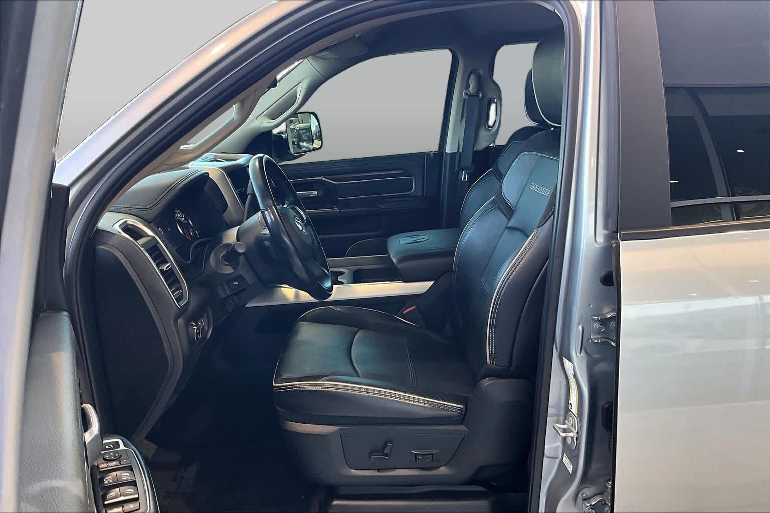 Used 2022 RAM 2500 Laramie AWD/4WD image 7