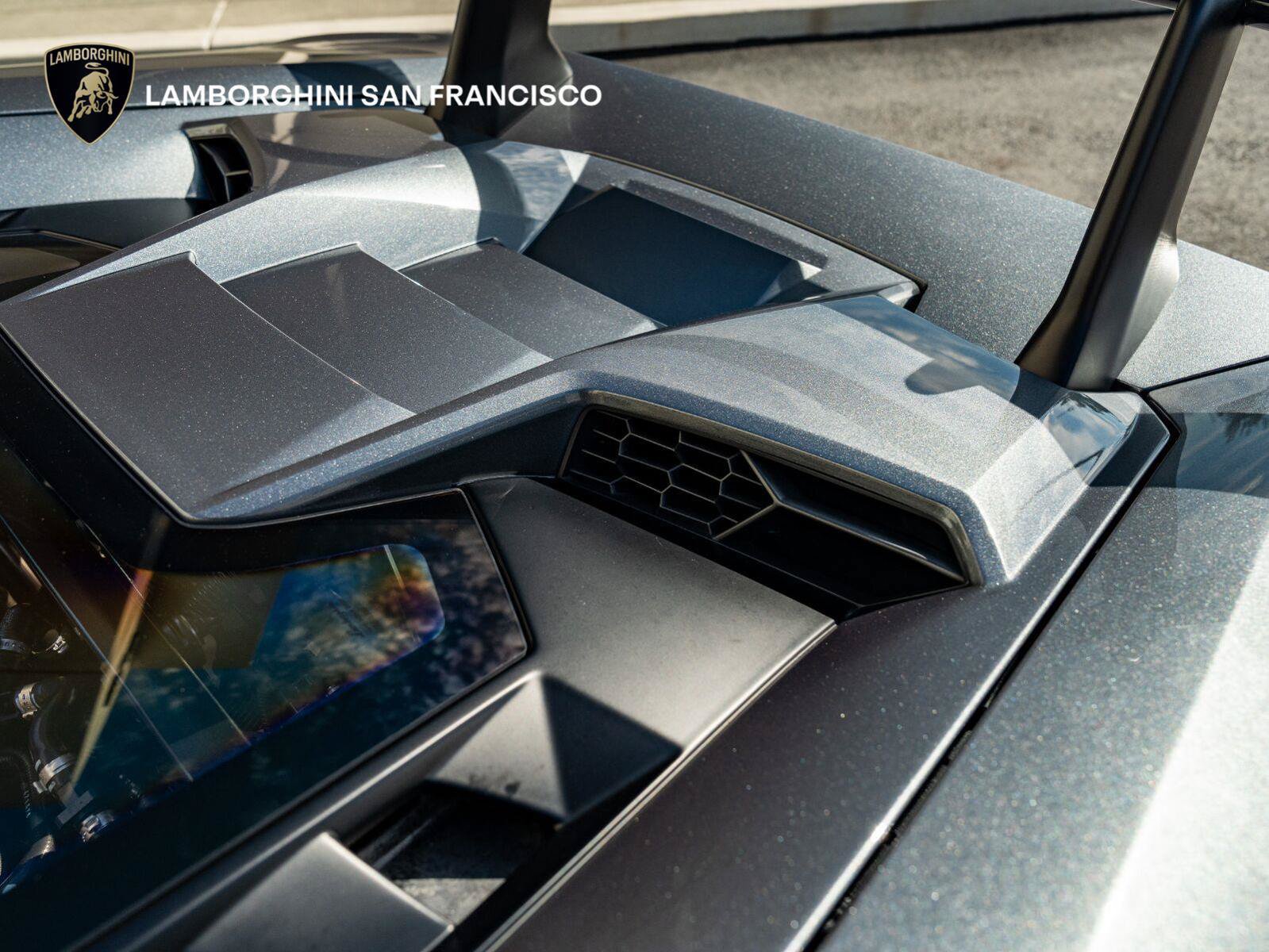 Used 2018 Lamborghini Huracan Performante AWD/4WD image 43