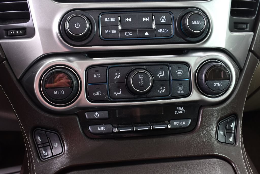 Used 2018 Chevrolet Suburban Premier AWD/4WD image 27