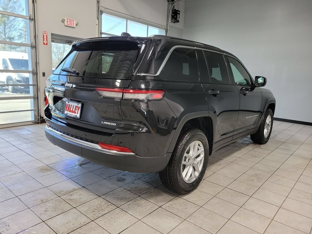 New 2026 Jeep Grand Cherokee Laredo X AWD/4WD image 5